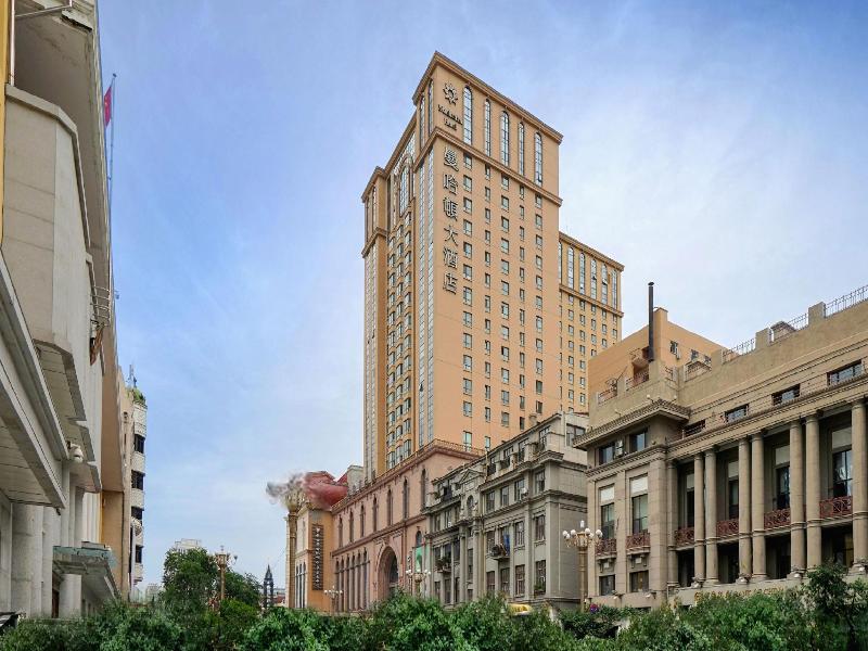 Manhattan Hotel