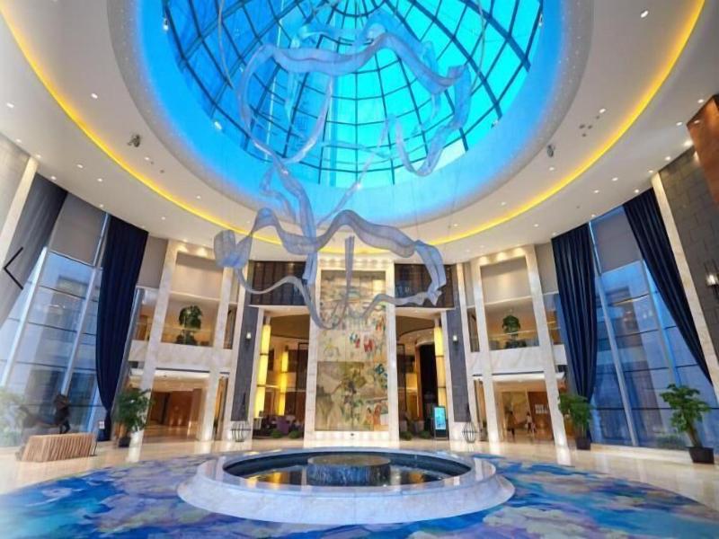 Universal International Hotel Urumqi image