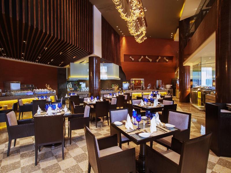 Universal International Hotel Urumqi image