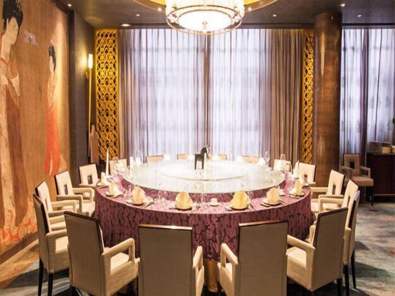 Universal International Hotel Urumqi image