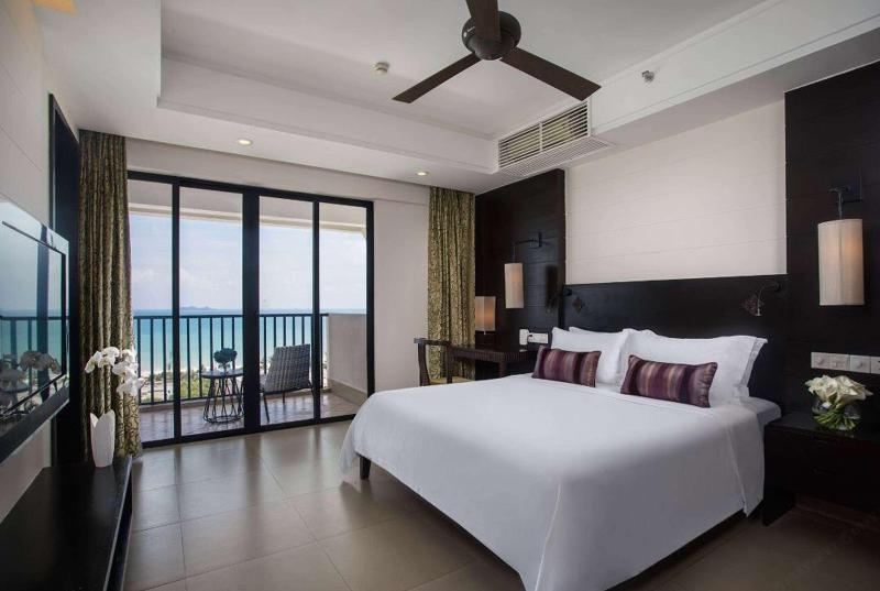 Ramada Plaza by Wyndham Sanya Bay image