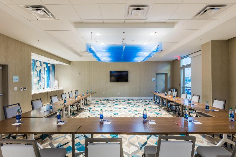 Holiday Inn Express & Suites Orlando at Seaworld image