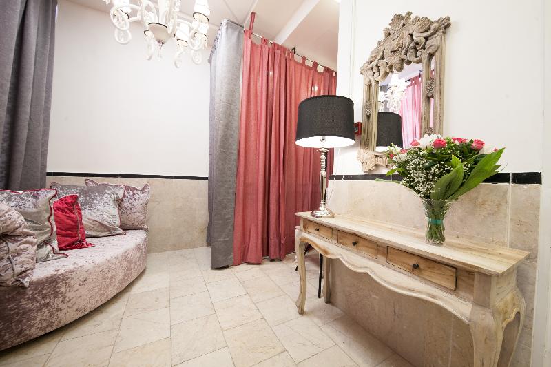 Jonathan Hotel in Ben Yehuda — photo 5