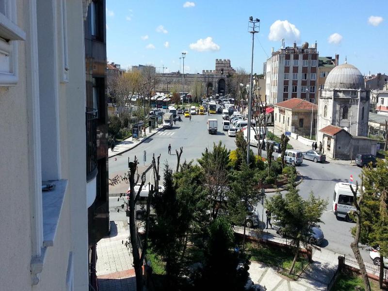 Torun Istanbul Old City image