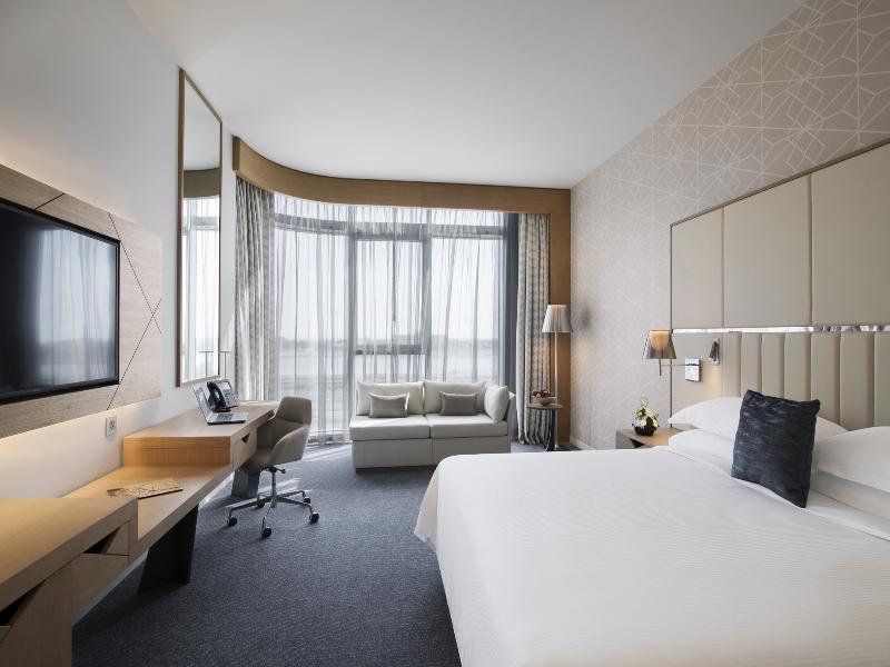 Pearl Rotana Capital Centre image