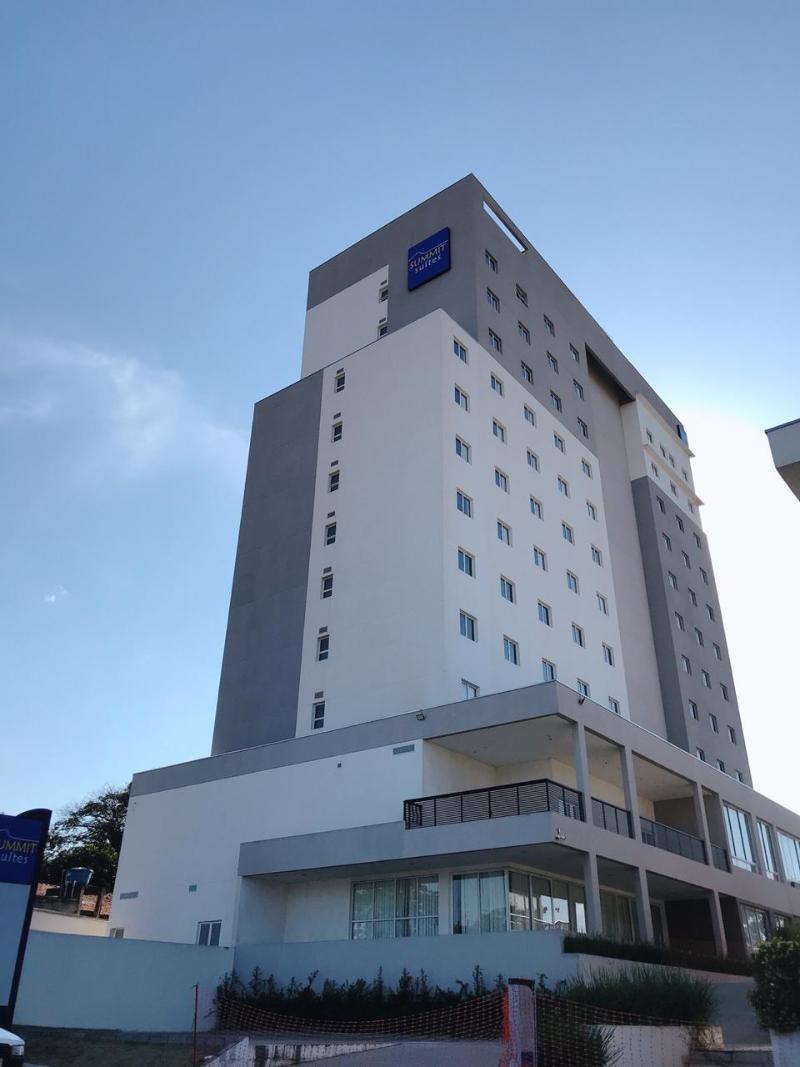 Summit Suites Hotel - Pindamonhangaba image