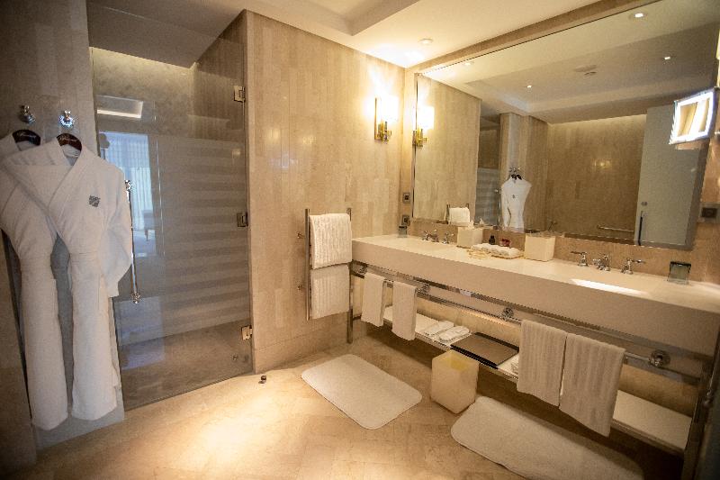Fairmont Amman image