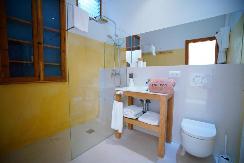 Bou Ros Finca Can Gelat