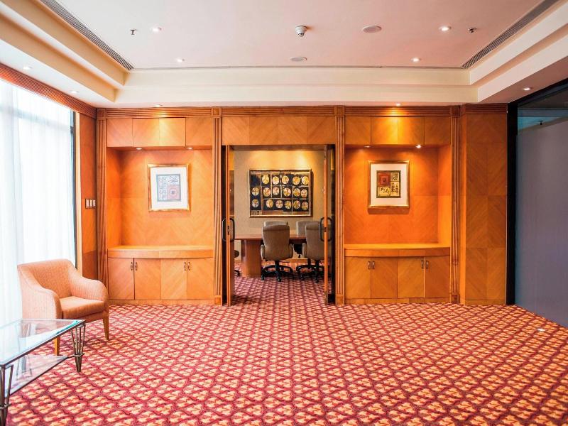 Sheraton Pilar Hotel Convention Center image