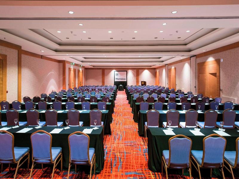 Sheraton Pilar Hotel Convention Center image