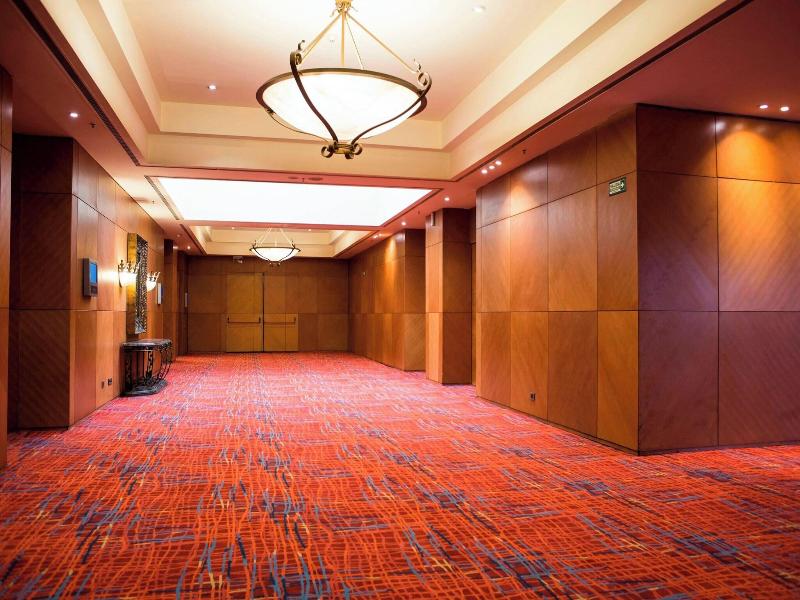 Sheraton Pilar Hotel Convention Center image