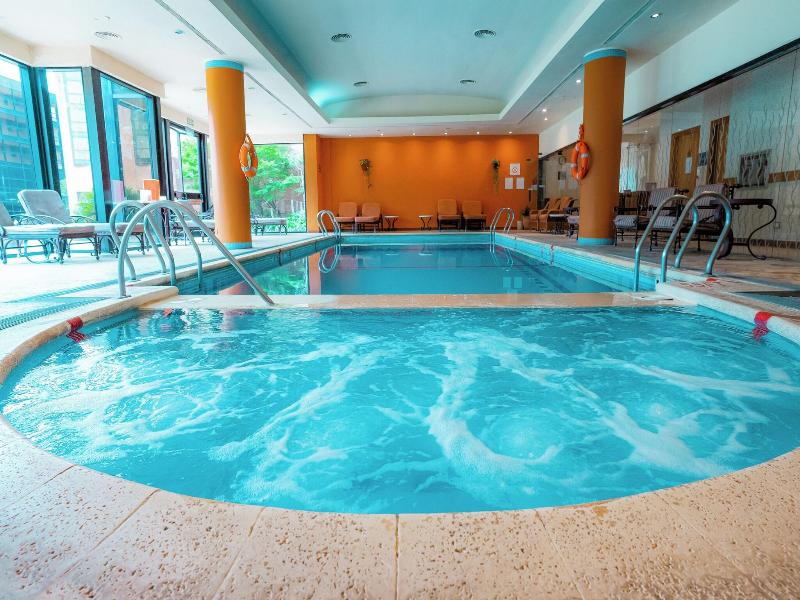 Sheraton Pilar Hotel Convention Center image