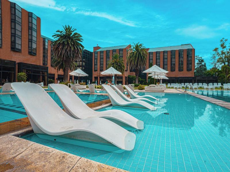 Sheraton Pilar Hotel Convention Center image