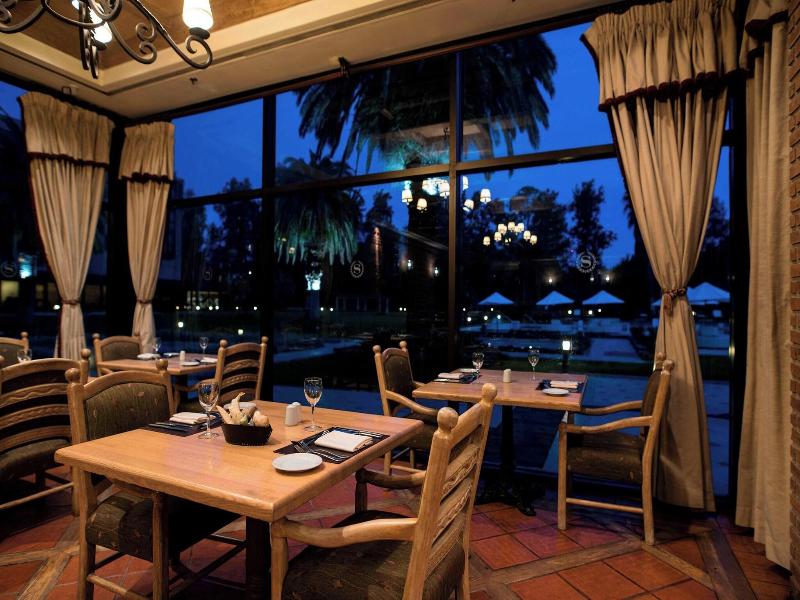 Sheraton Pilar Hotel Convention Center image