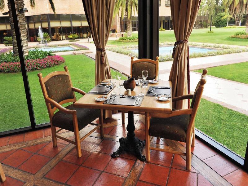 Sheraton Pilar Hotel Convention Center image