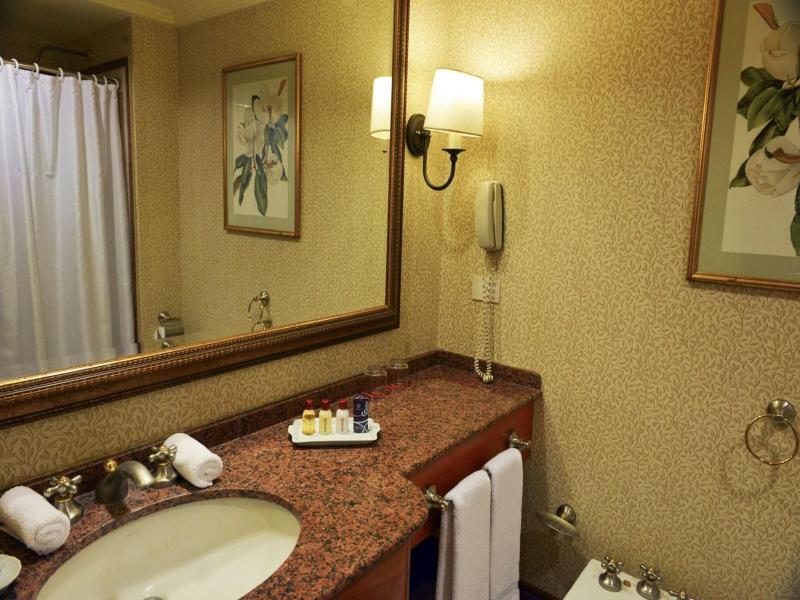 Sheraton Pilar Hotel Convention Center image