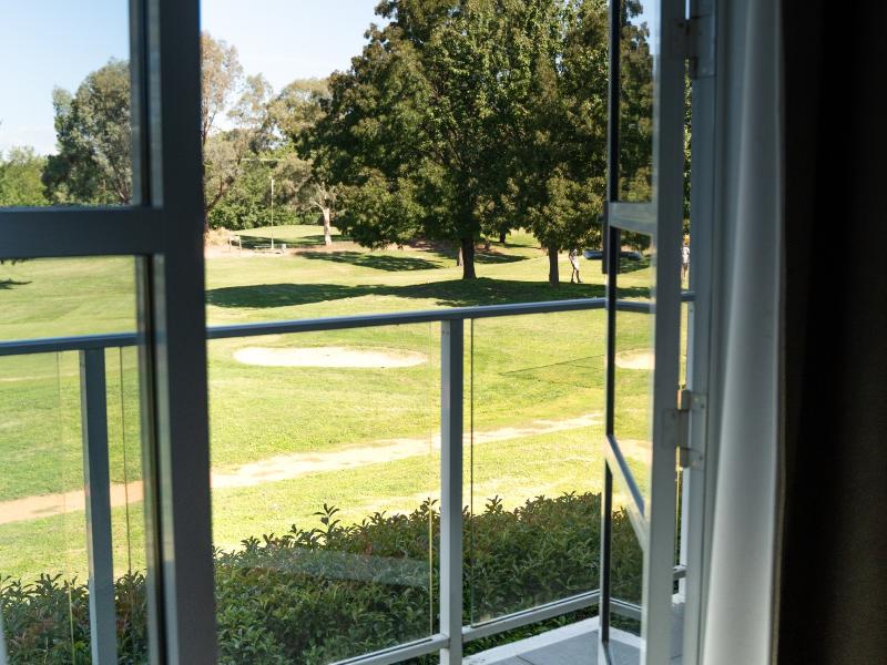 Punthill Narrabundah image