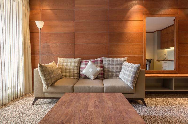 APARTMENT SENIOR