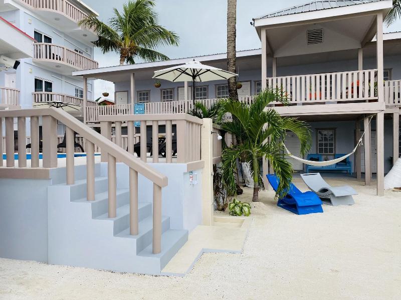 La Isla Resort image