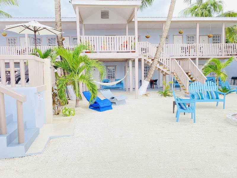 La Isla Resort image
