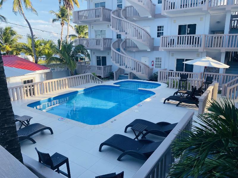 La Isla Resort image
