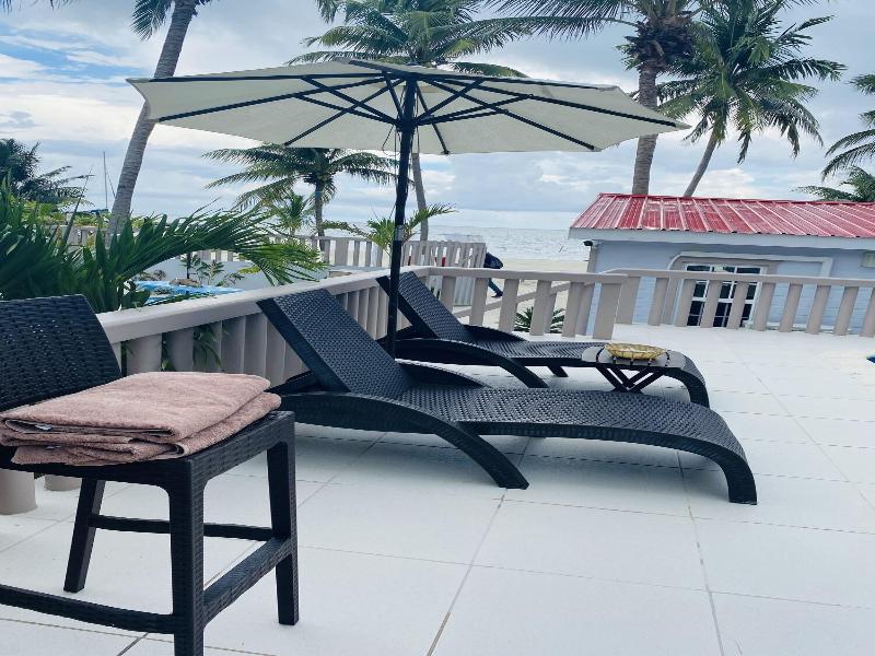 La Isla Resort image