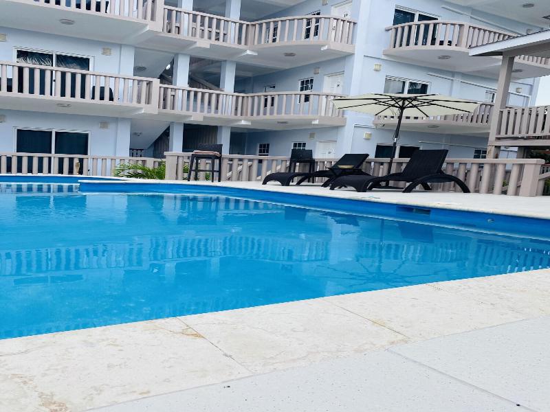La Isla Resort image