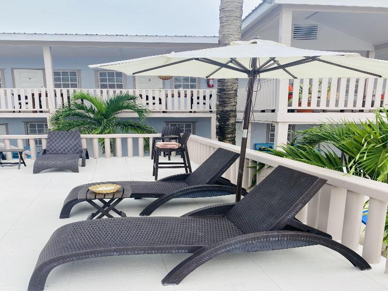 La Isla Resort image