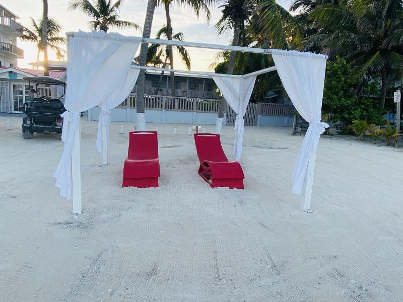 La Isla Resort image