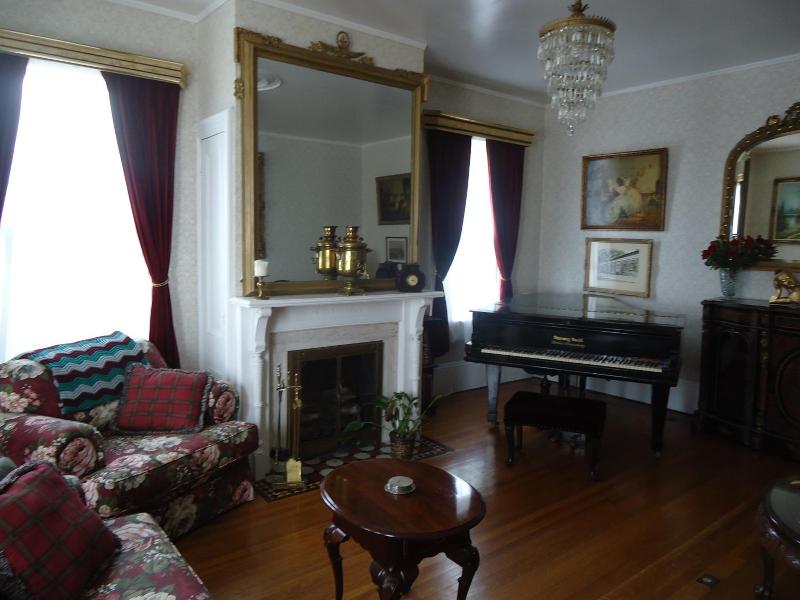 Governor S Mansion Inn image