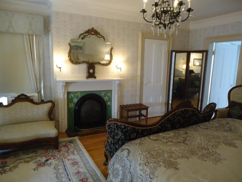Governor S Mansion Inn image