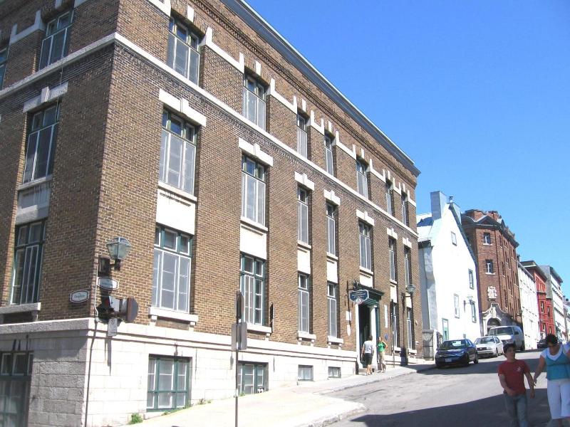 Auberge Internationale De Quebec image