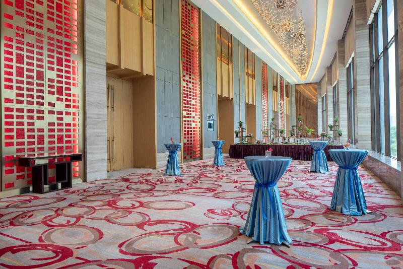 Holiday Inn Nanyang image