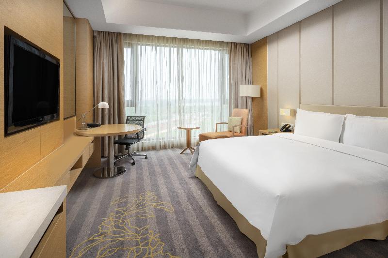 Holiday Inn Nanyang image
