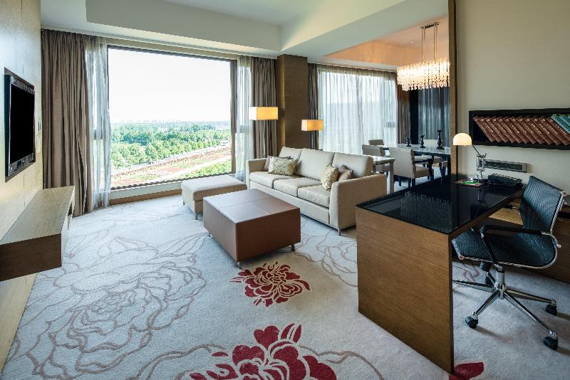 Holiday Inn Nanyang image