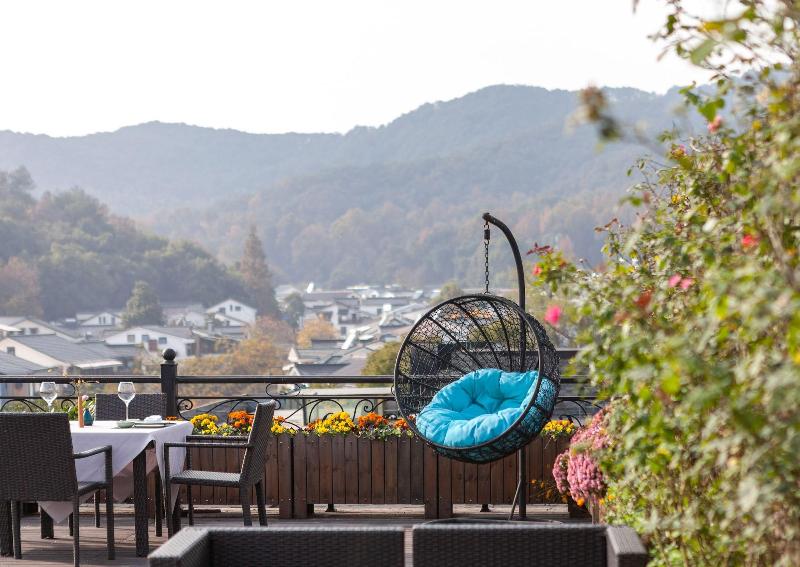 Tea Boutique Hotel West Lake image