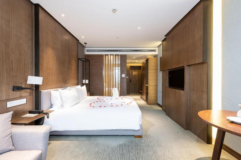 Tea Boutique Hotel West Lake image
