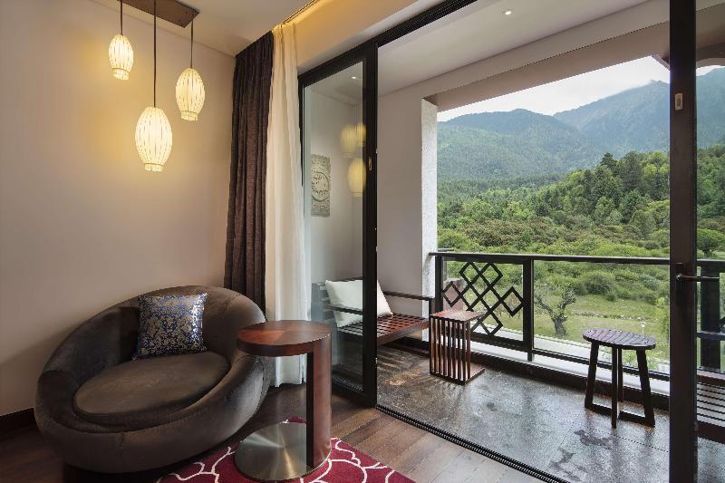 Hilton Linzhi Resort image