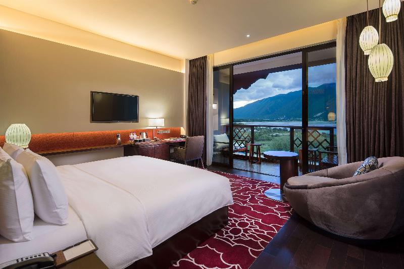 Hilton Linzhi Resort image