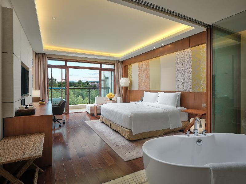 Hualuxe Hotels Resorts Kunming image