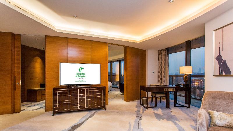 Holiday Inn Nanjing Xuanwu Lake image