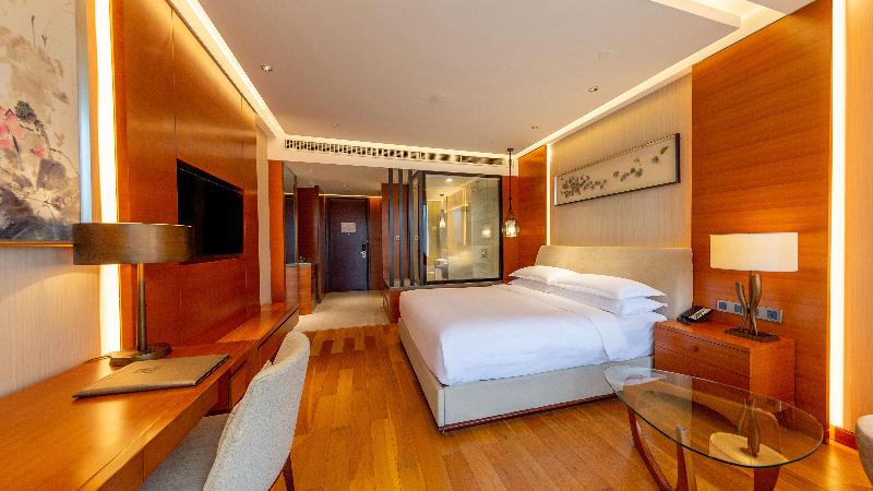 Holiday Inn Nanjing Xuanwu Lake image