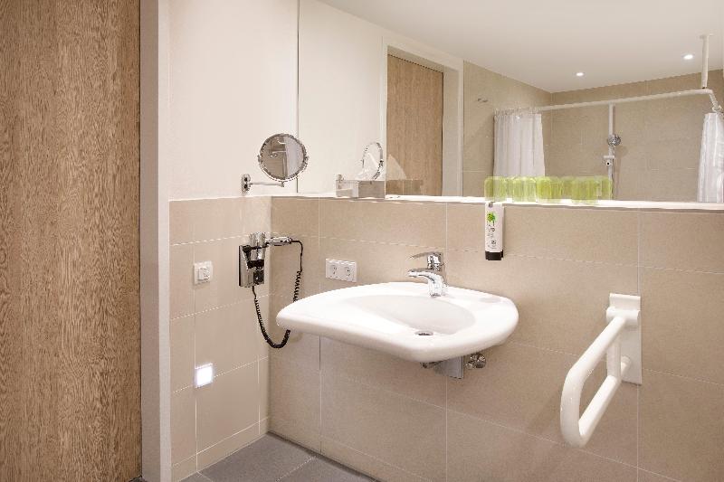 Holiday Inn Frankfurt Airport HAB