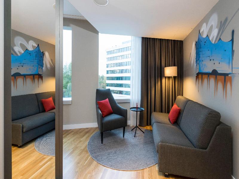 Holiday Inn Hamburg City Nord image