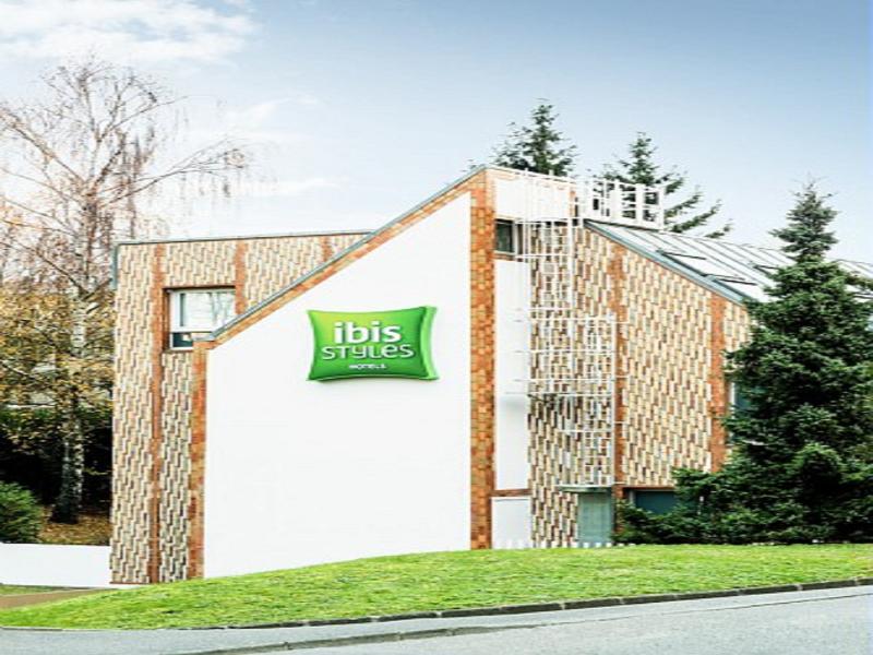 Ibis Styles Paris Velizy image