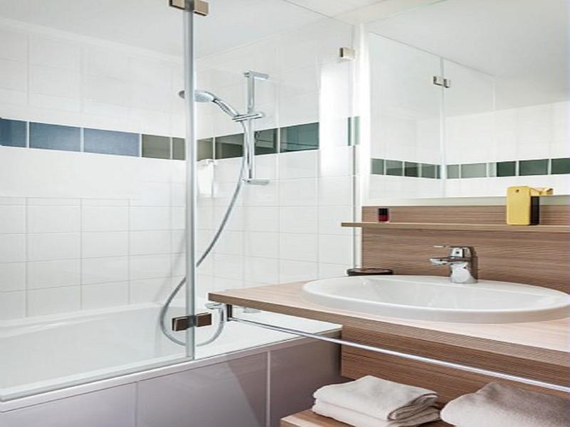 Ibis Styles Paris Velizy image