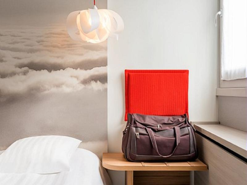 Ibis Styles Paris Velizy image
