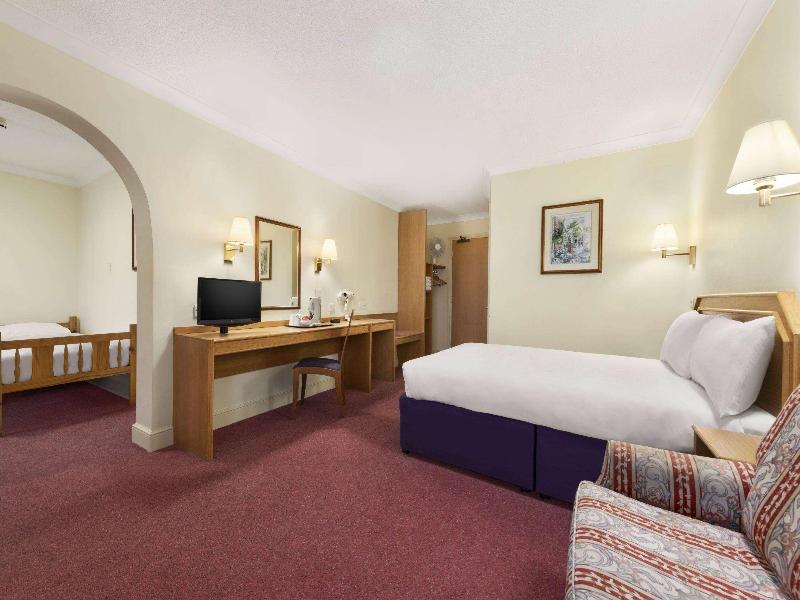 Days Inn Stafford image