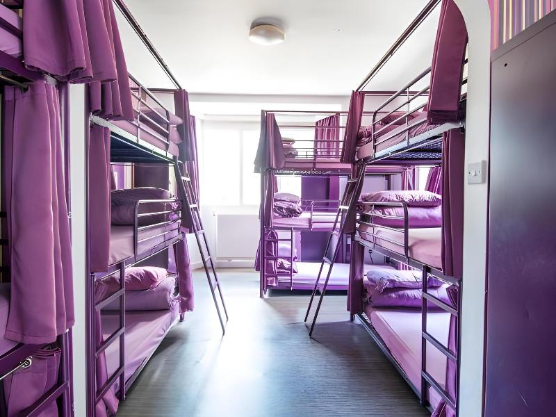 Safestay Holland Park image