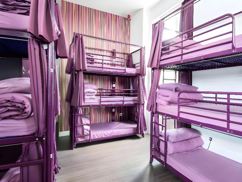 Safestay Holland Park image